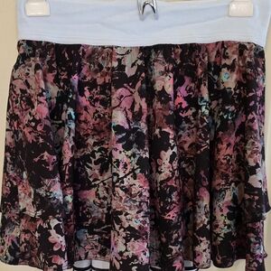 Lululemon Athletica Blue Floral Tennis Skirt Size 4!